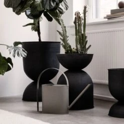 Ferm LIVING Cache-pot Hourglass Grand Ø50 Cm 10 Ferm LIVING Cache-pot Hourglass Grand Ø50 Cm -ferm LIVING Magasin 36692 01 04 35af93a8a9