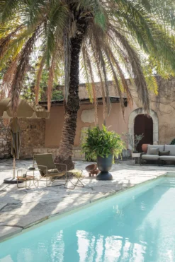 Ferm LIVING Cache-pot Hourglass Grand Ø50 Cm 11 Ferm LIVING Cache-pot Hourglass Grand Ø50 Cm -ferm LIVING Magasin 36692 01 40 EnvironmentImage dc71725b19