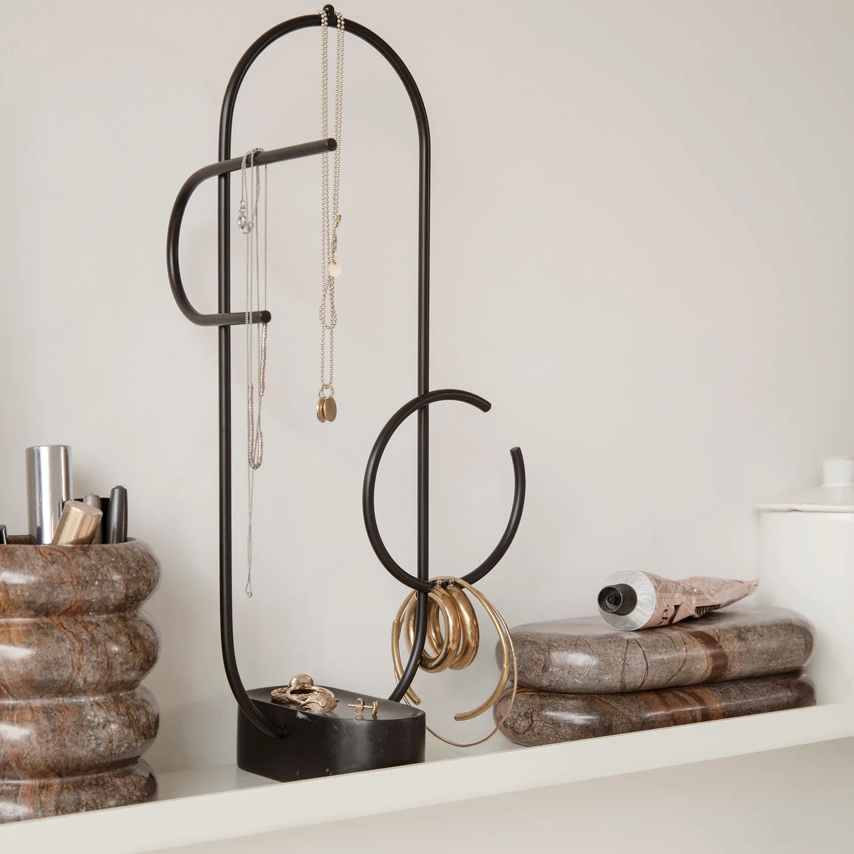 Ferm LIVING Porte-brosse à Dents Bendum 2 Ferm LIVING Porte-brosse à Dents Bendum – Image 2