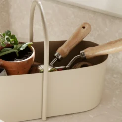 Ferm LIVING Boîte De Rangement Grib Toolbox -ferm LIVING Magasin 46465 02 03 380a2e973d