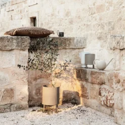 Ferm LIVING Pot De Fleur Bau Petit Ø18 Cm -ferm LIVING Magasin 500846 01 11 EnvironmentImage f8ebc1bcd7