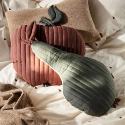 Ferm LIVING Coussin Pear 33x59 Cm 7 Ferm LIVING Coussin Pear 33x59 Cm -ferm LIVING Magasin 502822 01 4 EnvironmentImage 048d108b48