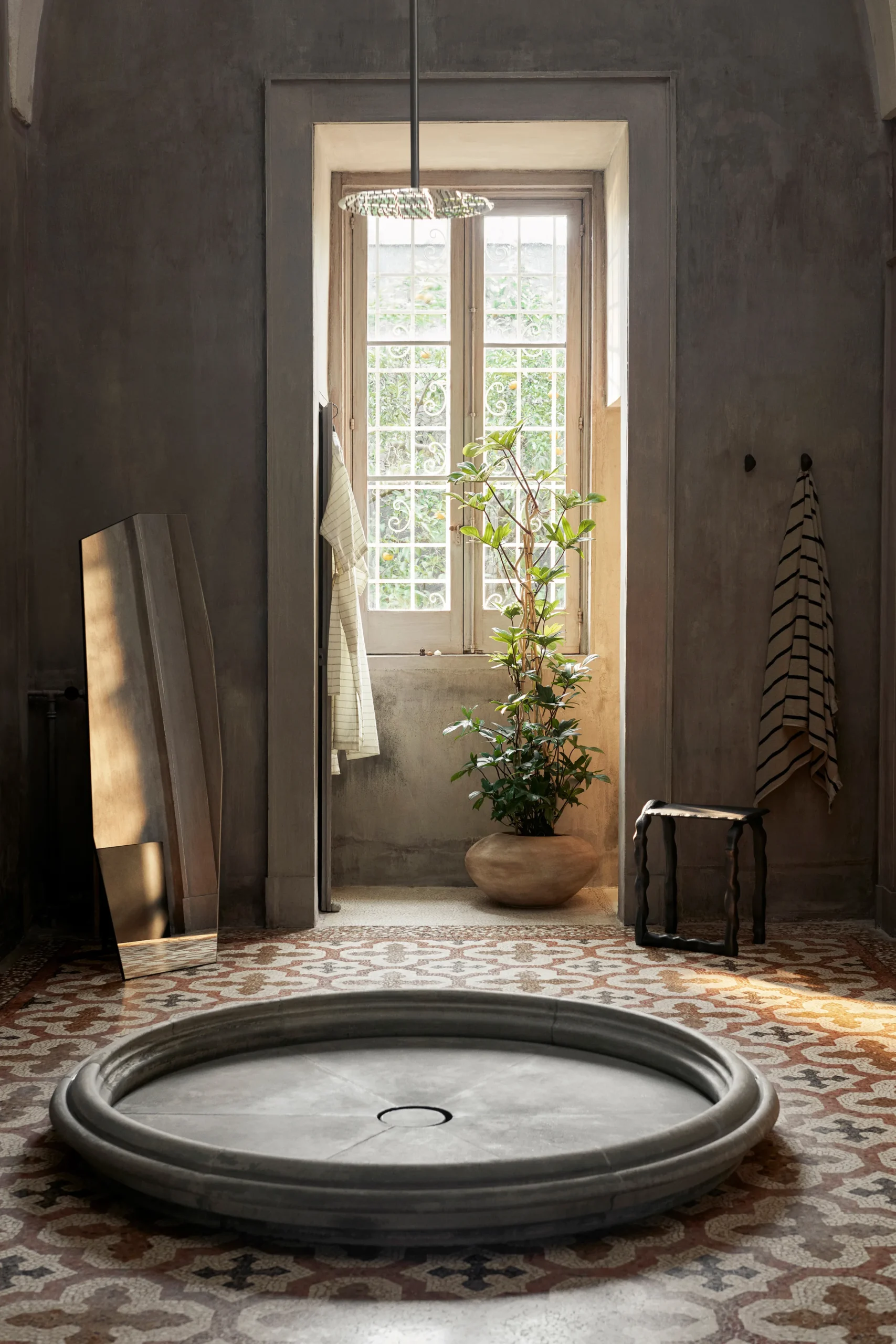 Ferm LIVING Miroir Sur Pied Shard 57,8x165 Cm 3 Ferm LIVING Miroir Sur Pied Shard 57,8x165 Cm – Image 3