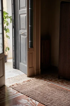 Ferm LIVING Chemin De Couloir Athens 7 Ferm LIVING Chemin De Couloir Athens -ferm LIVING Magasin 579963 01 31 EnvironmentImage 6d34e913fe