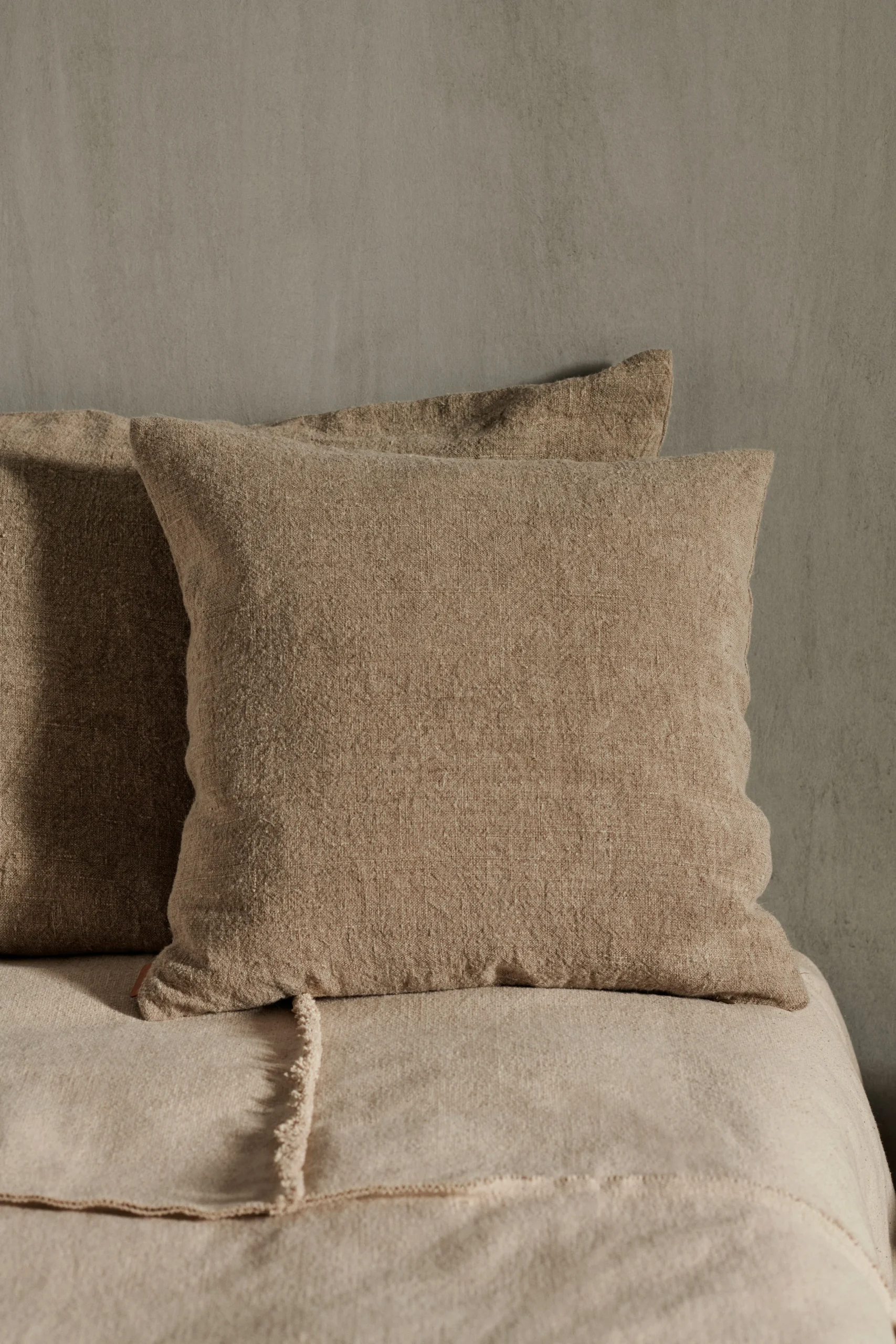 Ferm LIVING Coussin Heavy Linen 50x50 Cm 2 Ferm LIVING Coussin Heavy Linen 50x50 Cm – Image 2